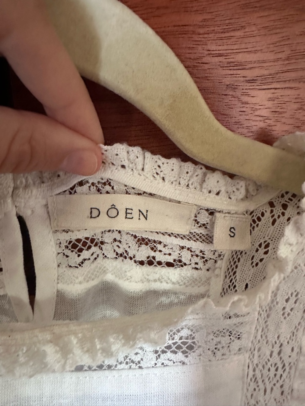 Dôen Lua Dress - Picture 4 of 5
